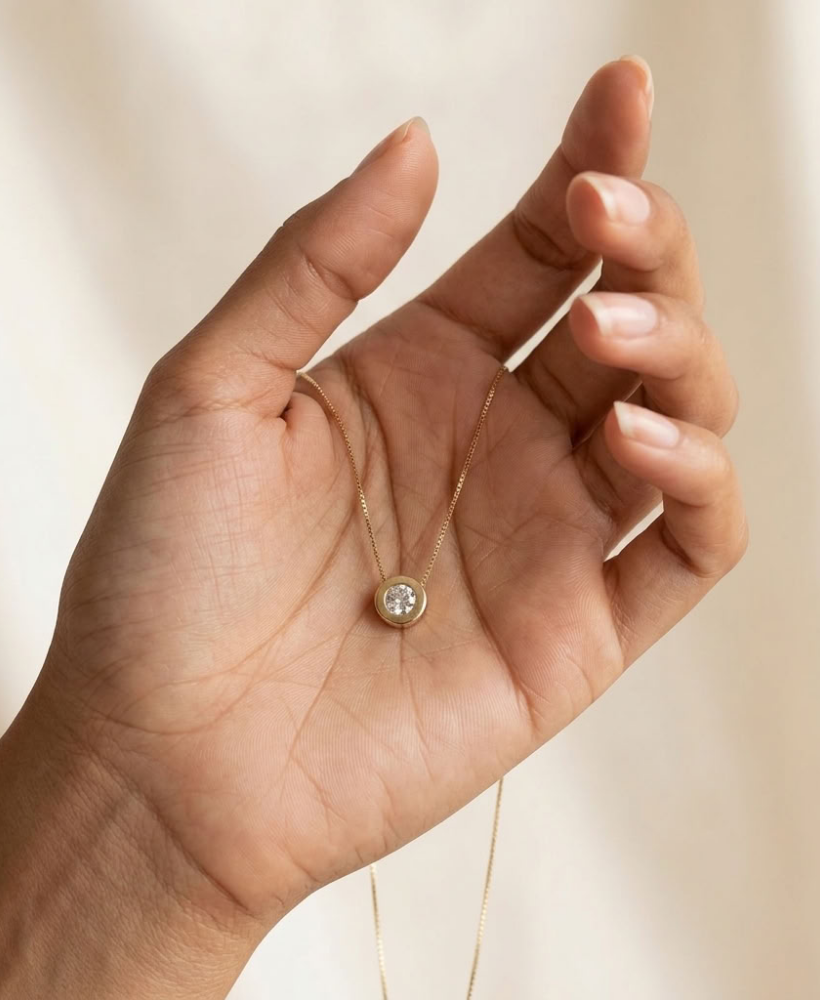 Imagen del producto Punto de Luz en Oro 18K