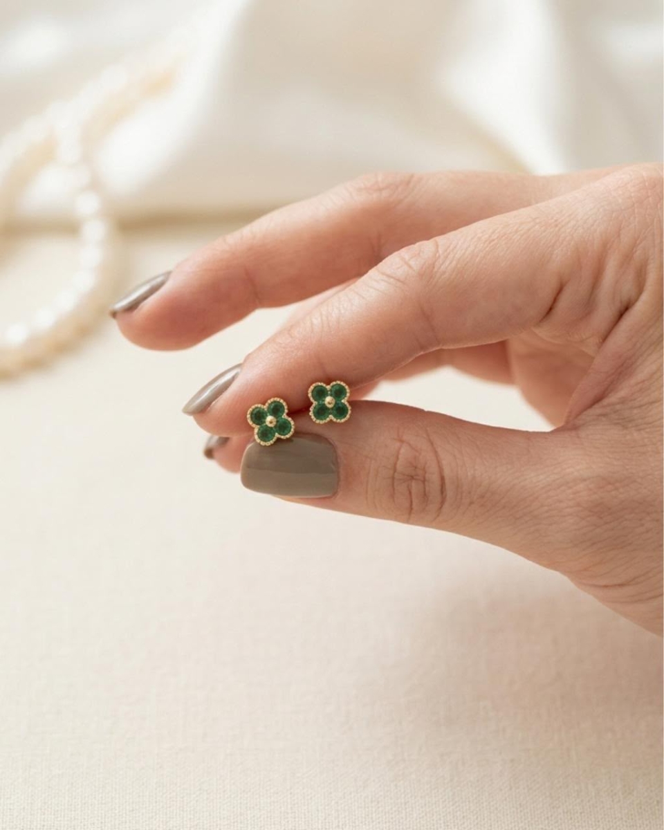 Imagen del producto Topos Flor en Oro 18K Van Cleef verde