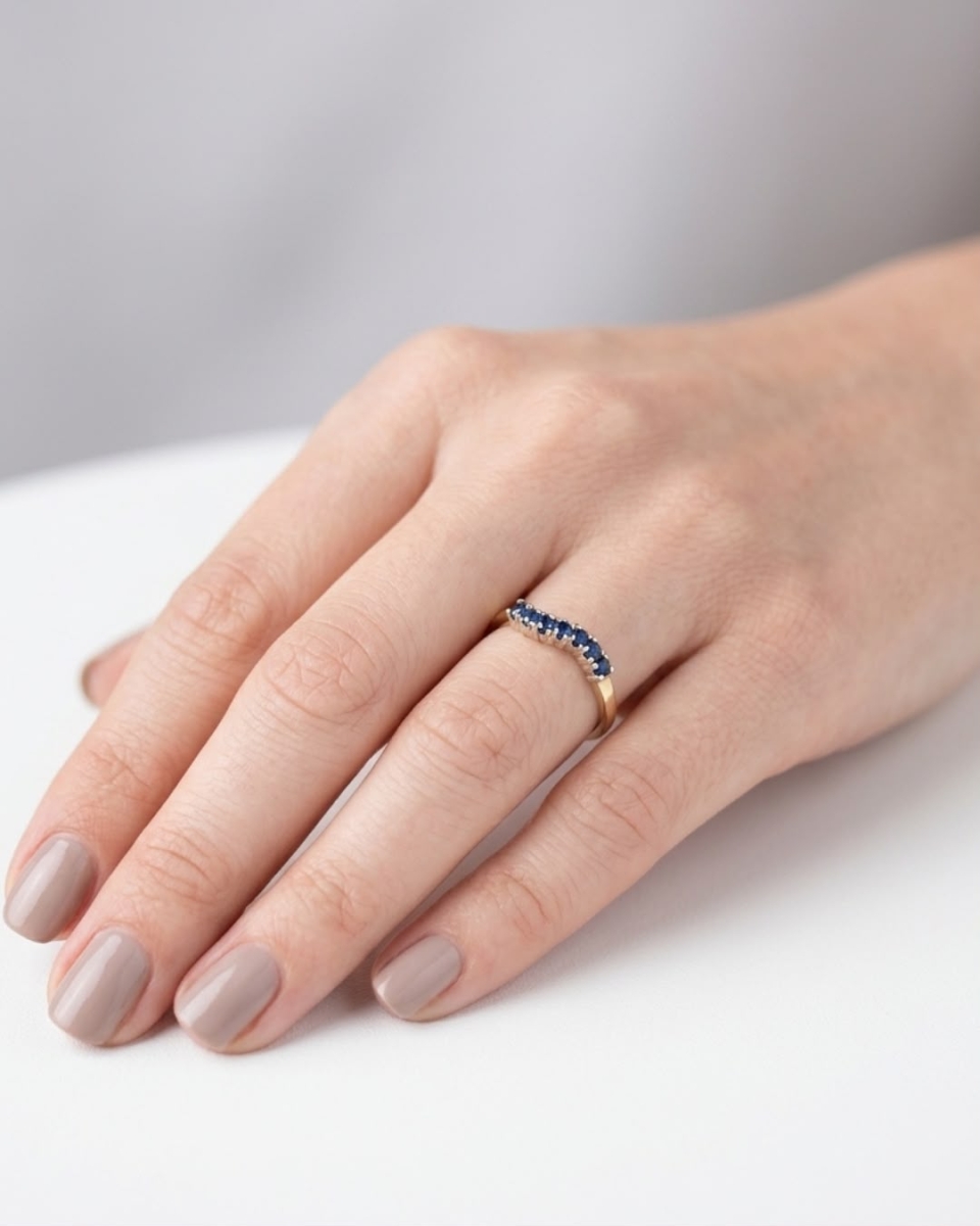 Imagen del producto Anillo en Oro 18K con Zafiros Azules