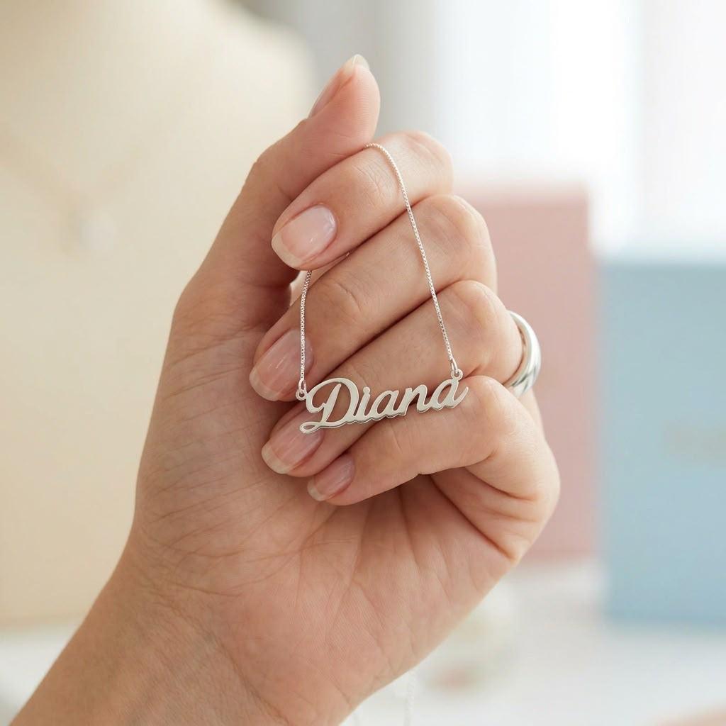 Imagen del producto Cadena con Nombre Personalizado en Plata ley 925